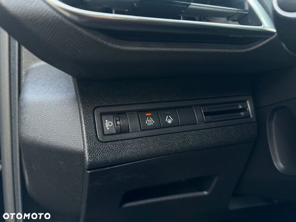Peugeot 3008 BlueHDi 130 Stop & Start EAT8 Allure - 20
