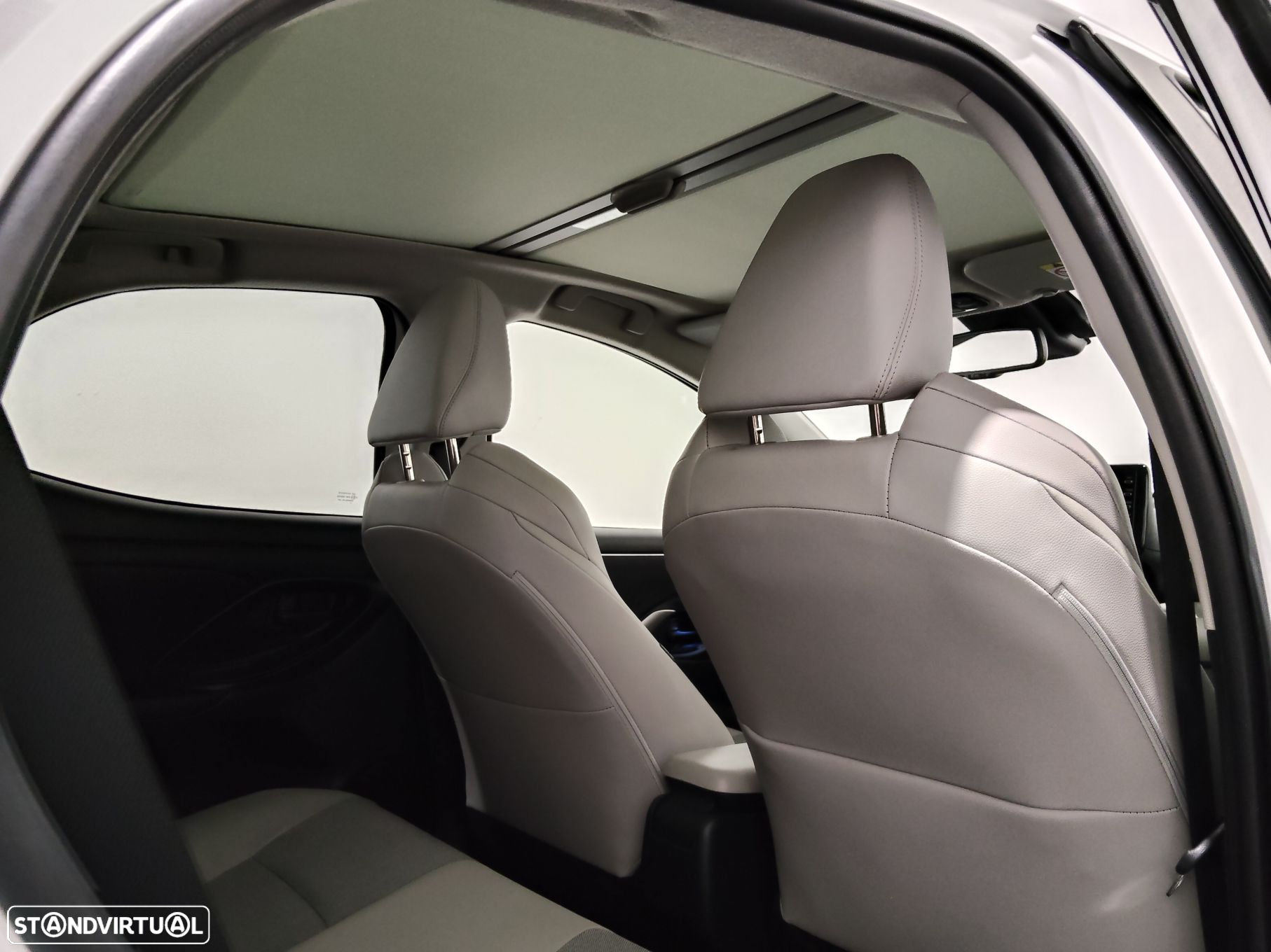 Toyota Yaris 1.5 HDF Luxury - 25