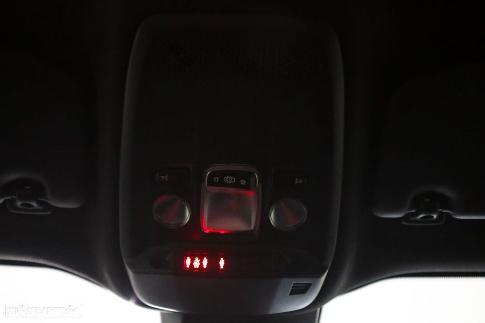 Peugeot 2008 1.2 PureTech Allure EAT8 - 35