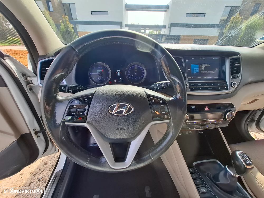 Hyundai Tucson 1.7 CRDi Executive - 14