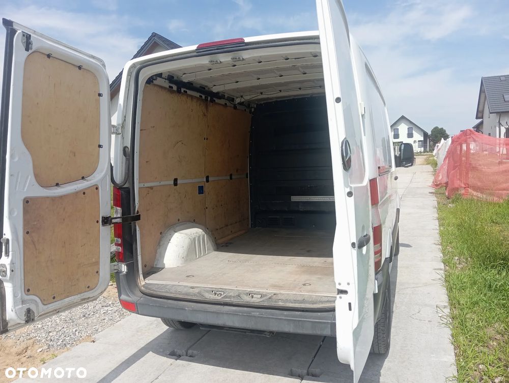 Mercedes-Benz SPRINTER 210 - 9