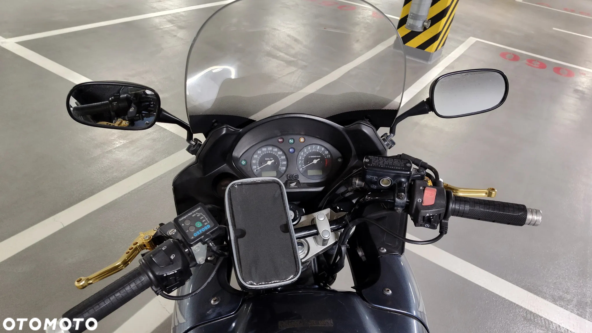 Honda CBF - 10