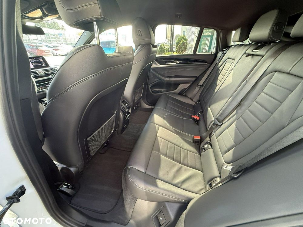 BMW X4 - 28
