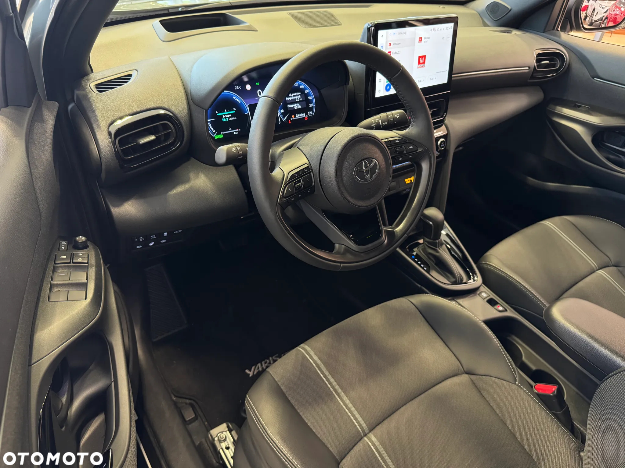 Toyota Yaris Cross Hybrid 1.5 Premiere Edition - 9