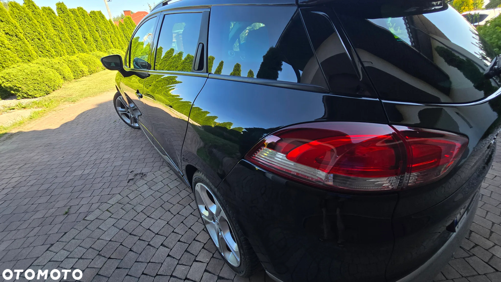 Renault Clio Grandtour TCe 120 EDC GT - 17
