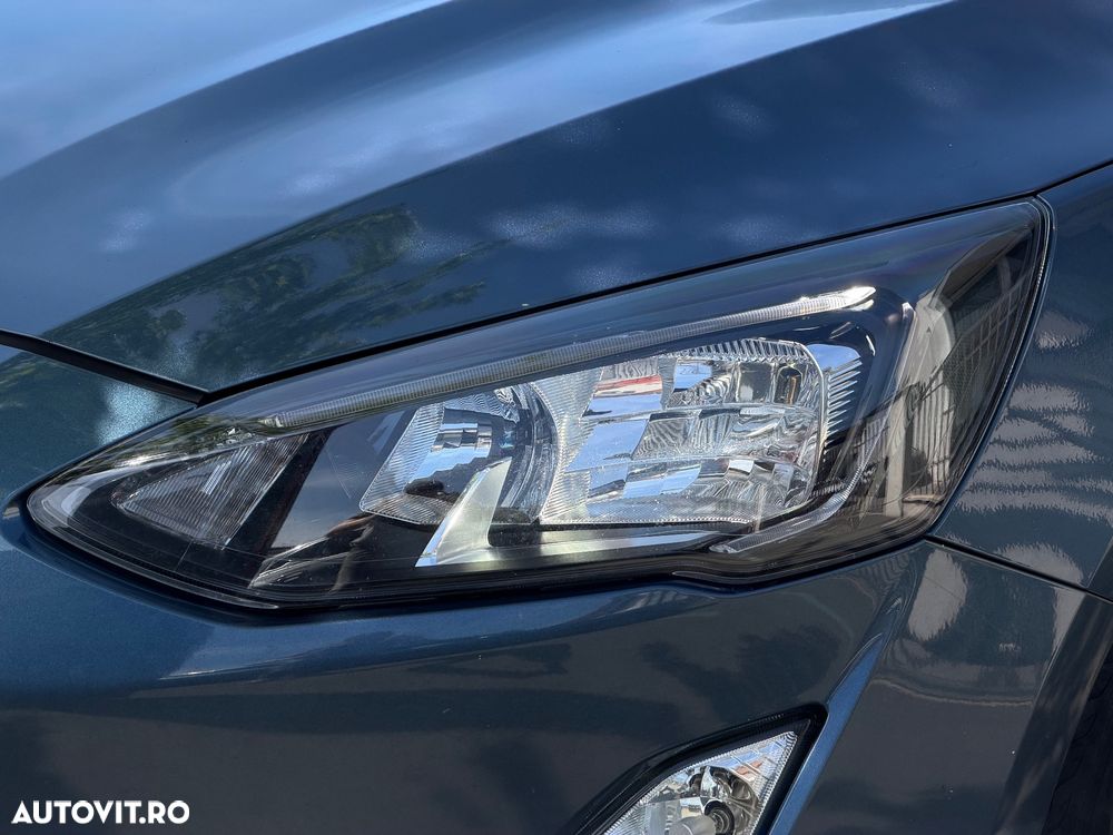 Ford Focus 1.5 TDCi Powershift Titanium - 34