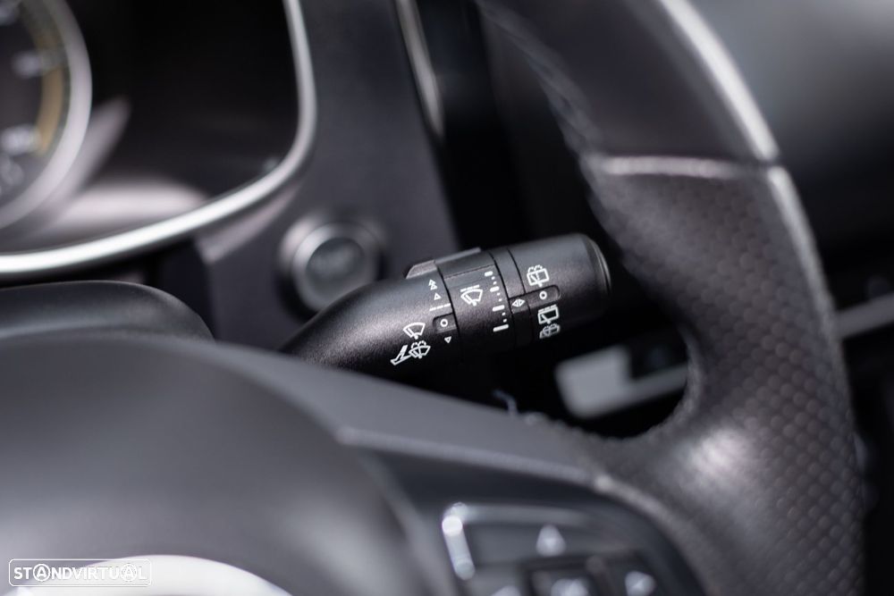 MG ZS EV 44.5 kWh Luxury - 31