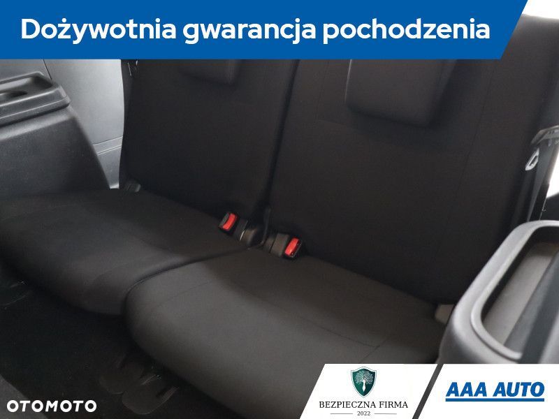 Mitsubishi Outlander - 21