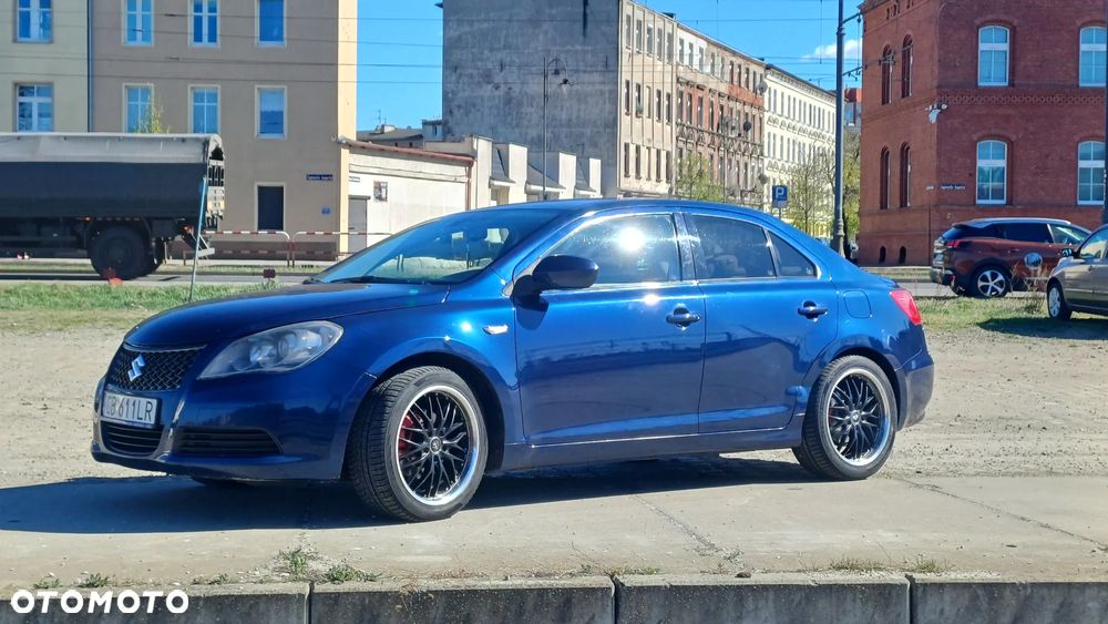 Suzuki Kizashi - 37