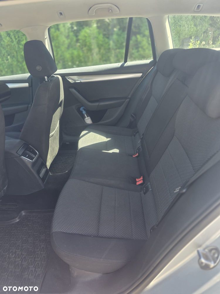 Skoda Octavia 1.6 TDI Ambition - 9