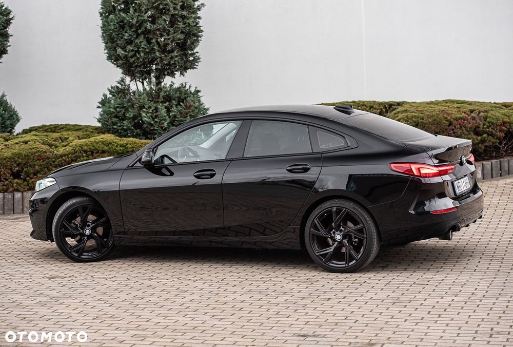 BMW Seria 2 218i - 11