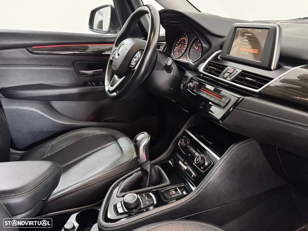 BMW 218 Active Tourer d Line Luxury - 50