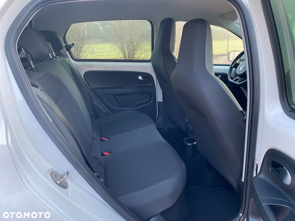 Volkswagen up! (BlueMotion Technology) sound - 14