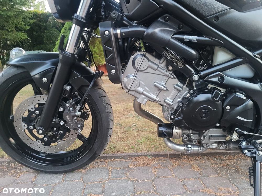 Suzuki SV - 21