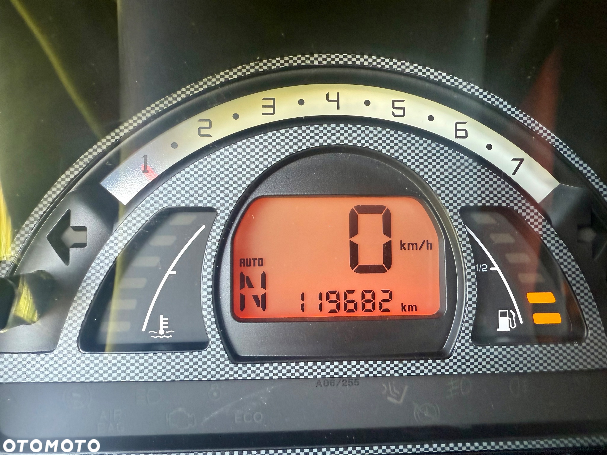 Citroën C2 1.6 VTR Senso Drive - 10
