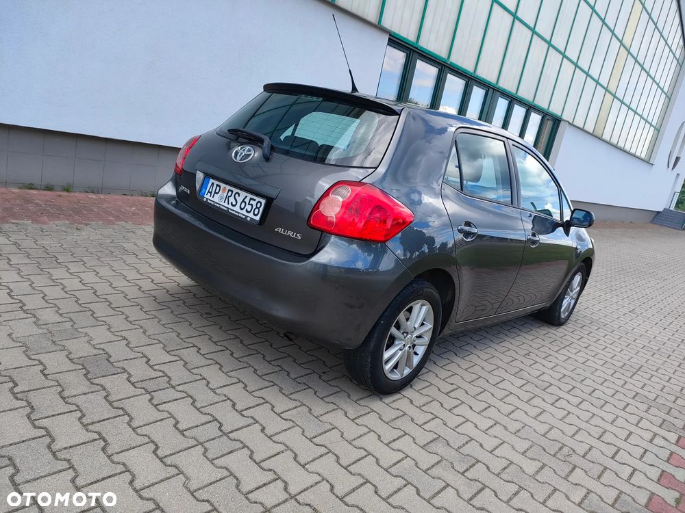 Toyota Auris - 5