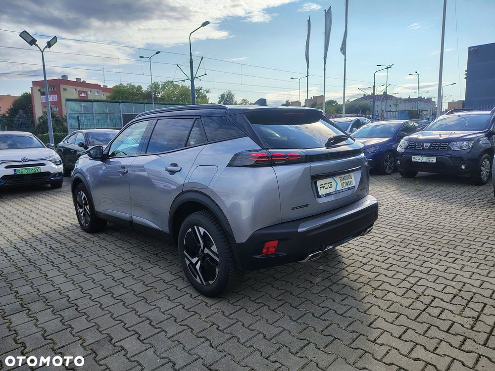 Peugeot 2008 - 4