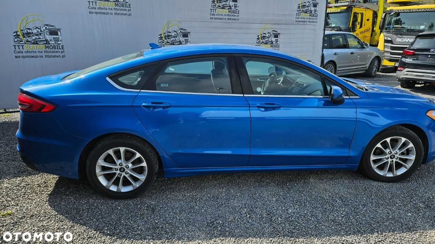 Ford Fusion - 14