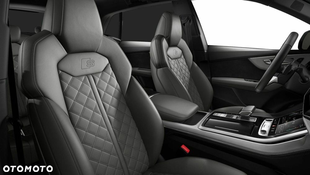 Audi Q8 - 7