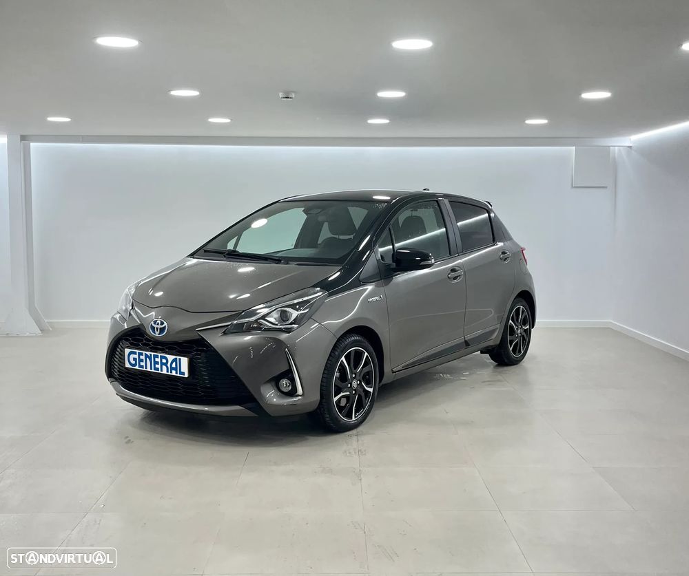 Toyota Yaris 1.5 HSD Exclusive - 1