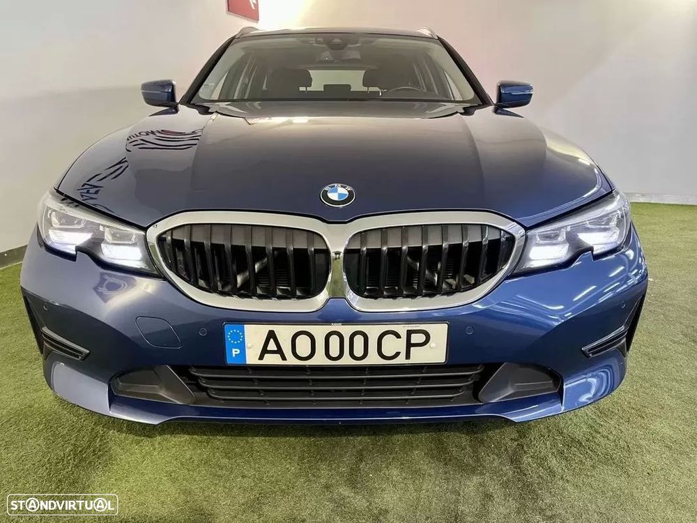 BMW 318 d Auto - 4