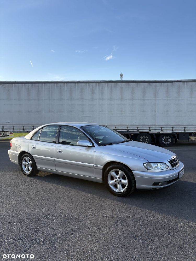 Opel Omega - 2