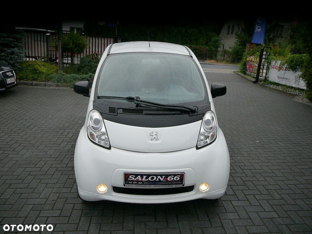 Peugeot iOn - 7