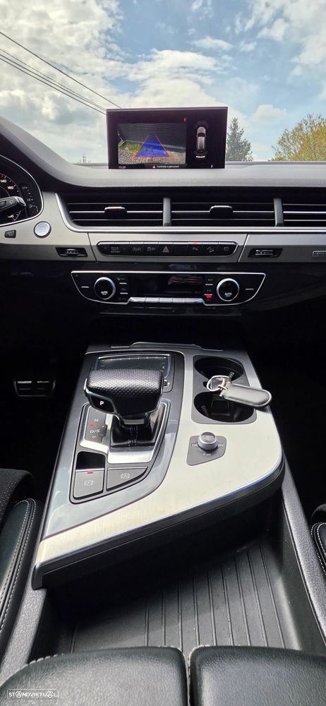 Audi Q7 3.0 TDI quattro S-line Tiptronic 7L - 12