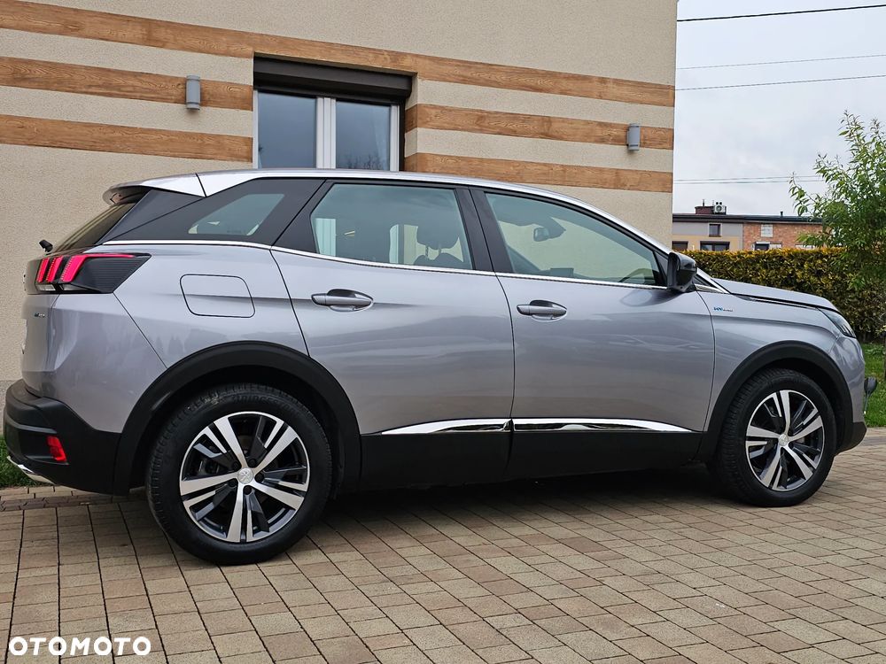 Peugeot 3008 1.6 PureTech HYbrid Allure S&S EAT8 - 8