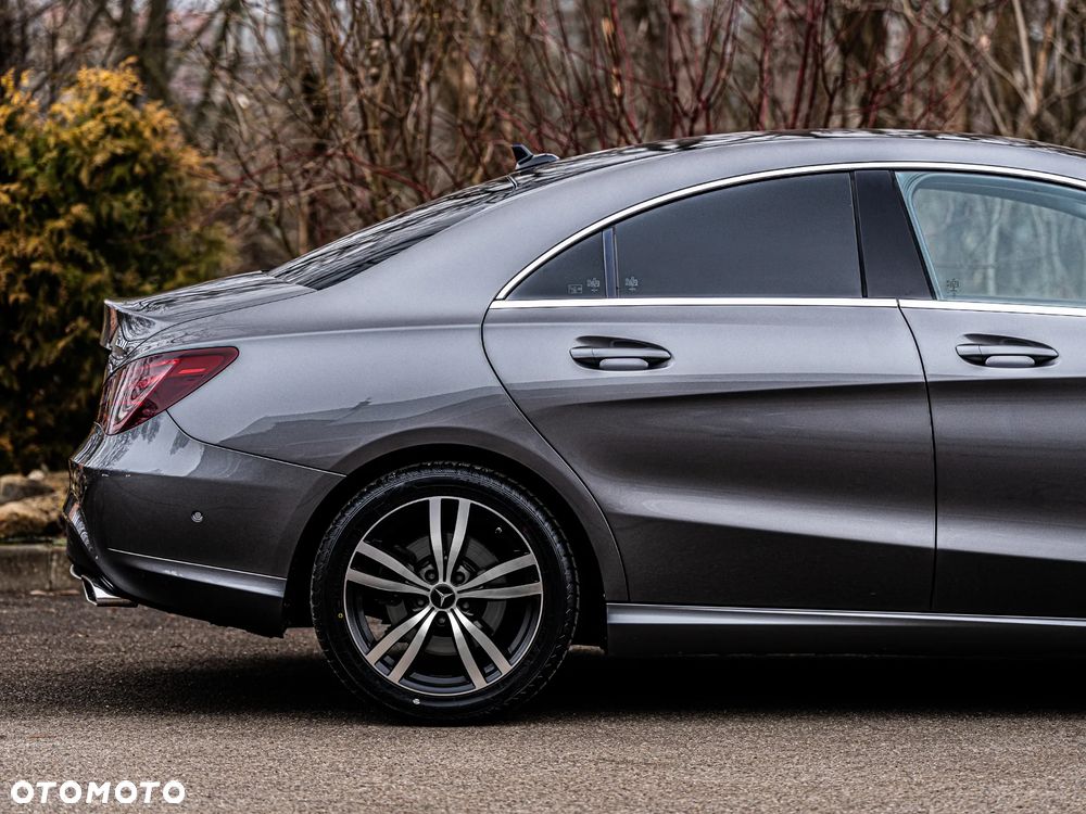 Mercedes-Benz CLA 200 d Urban - 8
