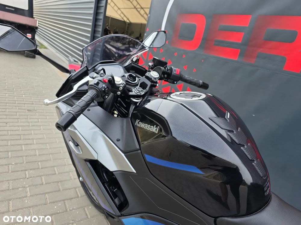 Kawasaki Ninja 500 - 9