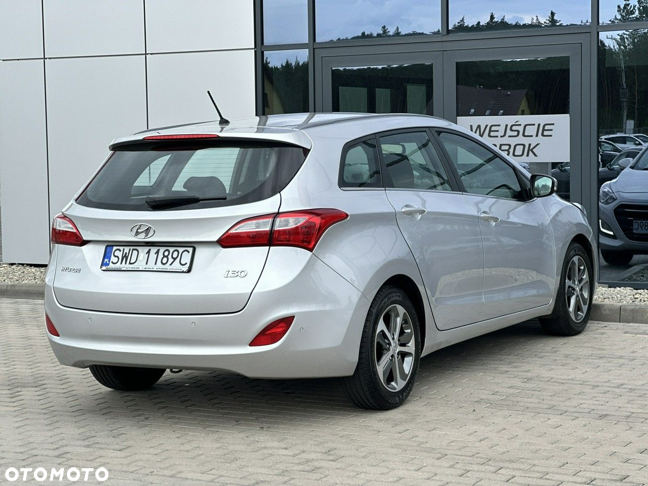 Hyundai i30 1.6 Classic + - 8