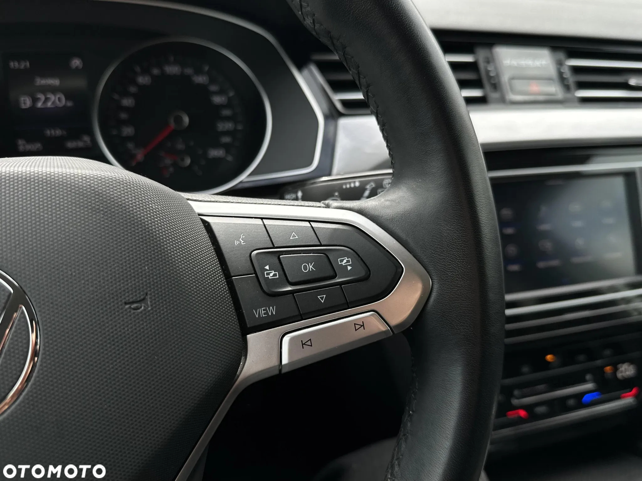 Volkswagen Passat 1.5 TSI EVO Business - 17
