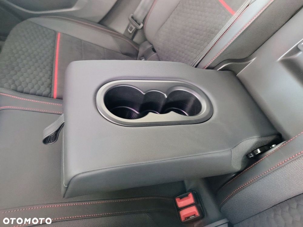 Volkswagen Golf - 26