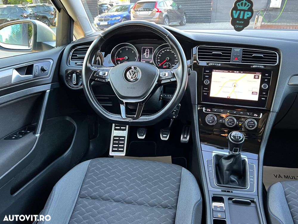 Volkswagen Golf 1.6 TDI (BlueMotion Technology) Comfortline - 17