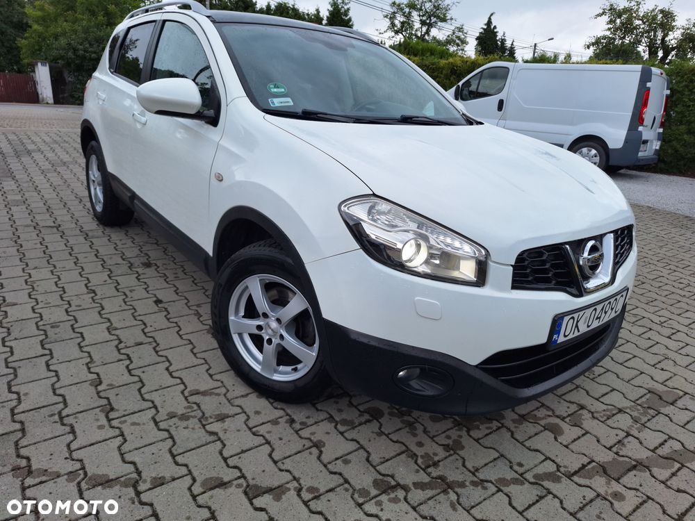 Nissan Qashqai - 2
