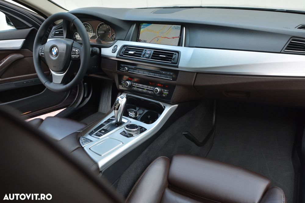 BMW Seria 5 520d Aut. Luxury Line - 17