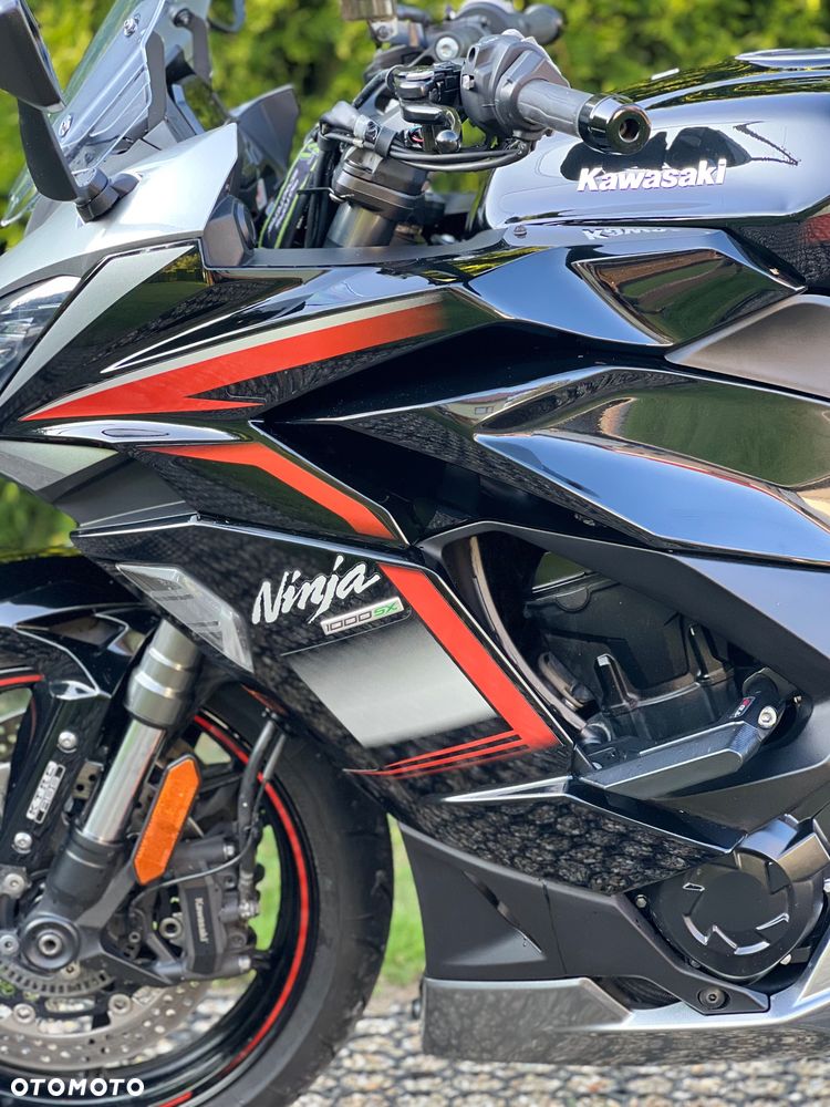 Kawasaki Ninja 1000 SX - 11
