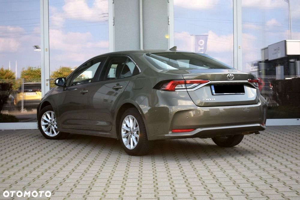 Toyota Corolla - 3