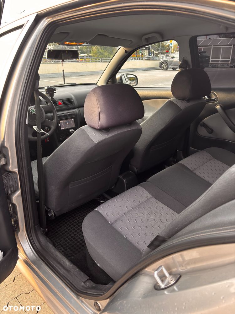 Skoda Octavia 1.9 TDI Tour - 6