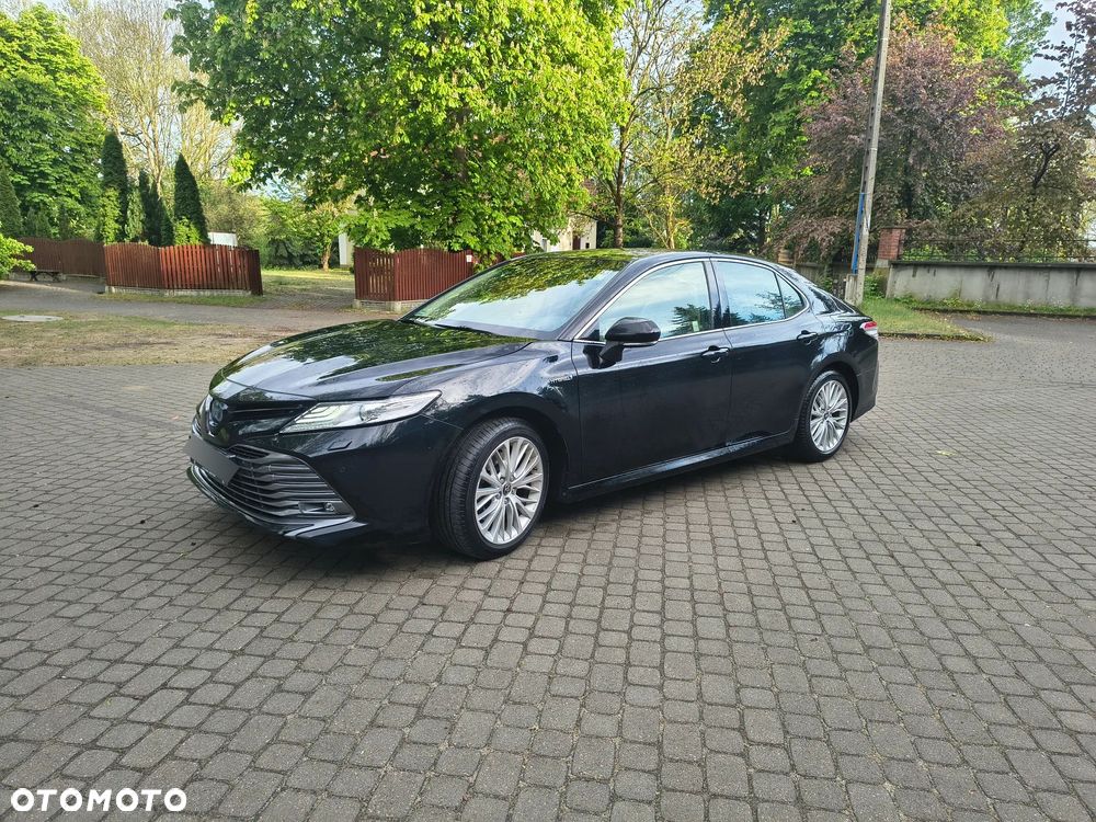 Toyota Camry 2.5 Hybrid Executive CVT - 1