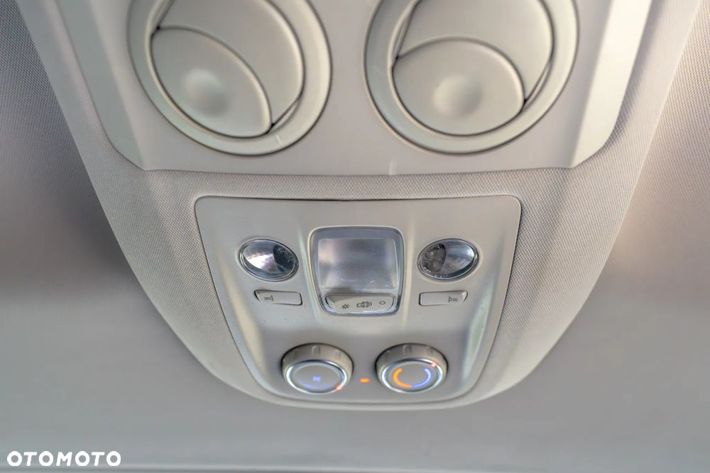 Opel Vivaro Kombi Long 2,7t Enjoy - 23