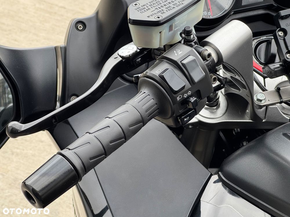 Kawasaki GTR - 13
