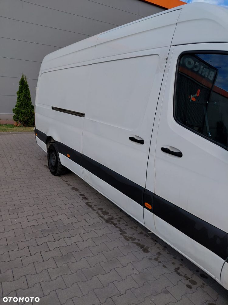 Mercedes-Benz Sprinter - 3