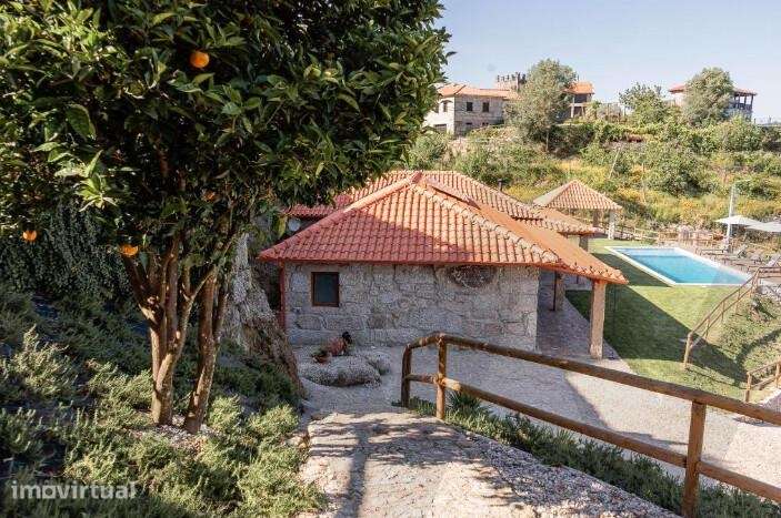 Moradia T3 com jardim e piscina para permuta - Grande imagem: 4/15