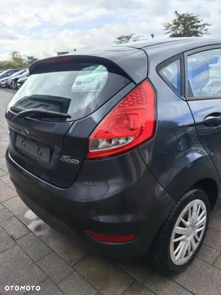 Ford Fiesta 1.4 TDCI Ambiente - 13