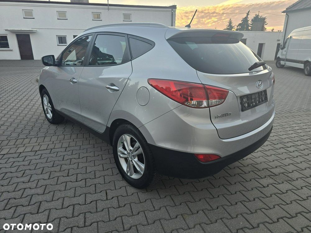 Hyundai ix35 - 12