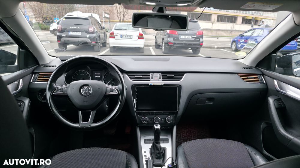 Skoda Octavia 2.0 TDI DSG Style - 8