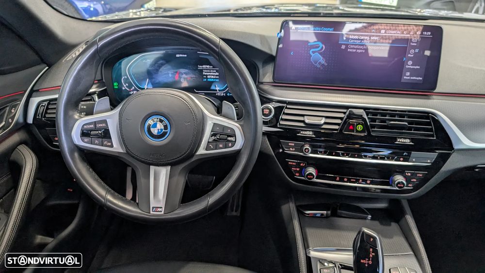 BMW 530 e Pack M - 18