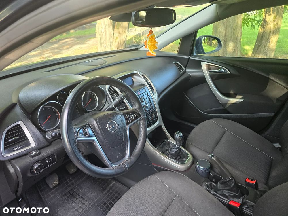 Opel Astra - 8